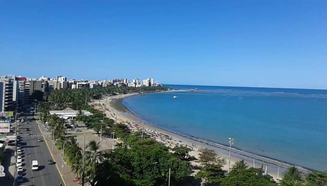 APART NO EDIF NEO BEIRA MAR DE PAJUCARA fica na Rua Julio Plech Filho 60 CONSUMO ELETRICO É PAGO NO CKECK-OUT Maceió Exterior foto